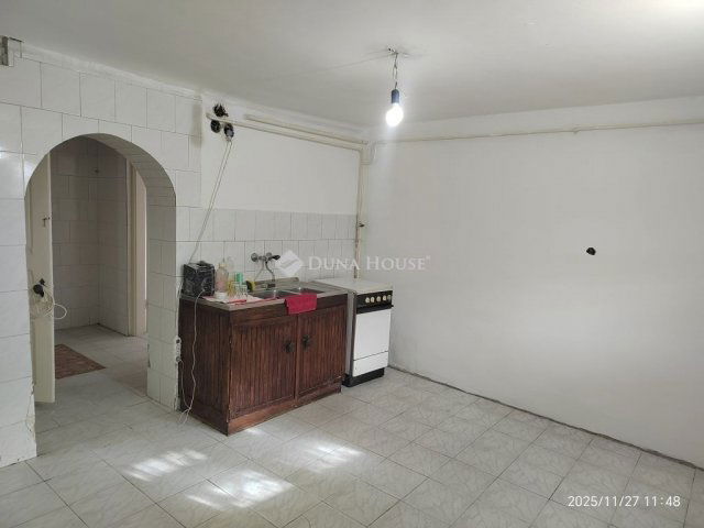 Eladó családi ház, Budapesten, XVIII. kerületben 49.9 M Ft