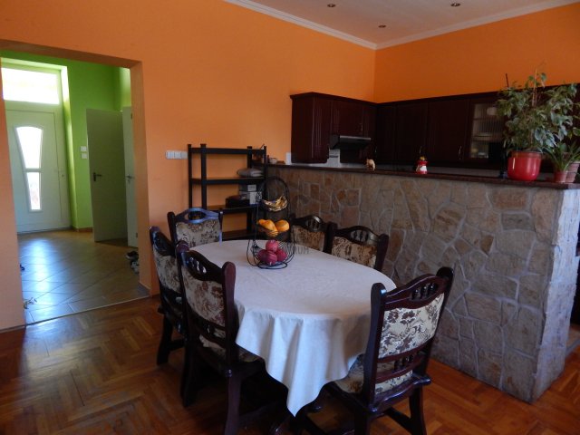 Eladó családi ház, Budapesten, XV. kerületben 95 M Ft, 4 szobás