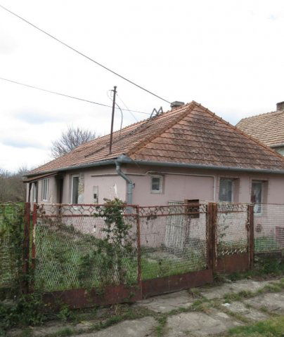 Eladó családi ház, Ácson 13 M Ft, 2 szobás