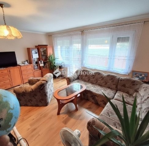 Eladó családi ház, Üllőn 99.8 M Ft, 3 szobás