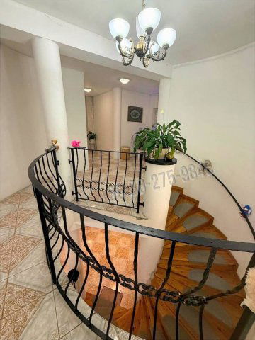 Eladó családi ház, Diósdon 350 M Ft, 6 szobás