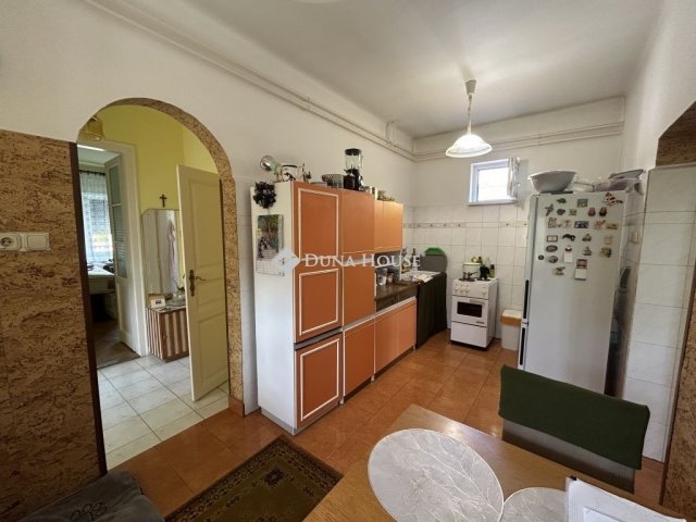 Eladó családi ház, Budapesten, XVI. kerületben 127.5 M Ft