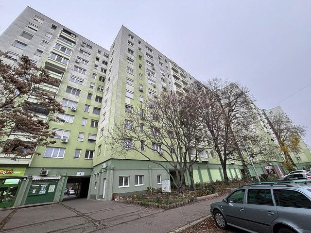 Eladó panellakás, Budapesten, III. kerületben 55.9 M Ft