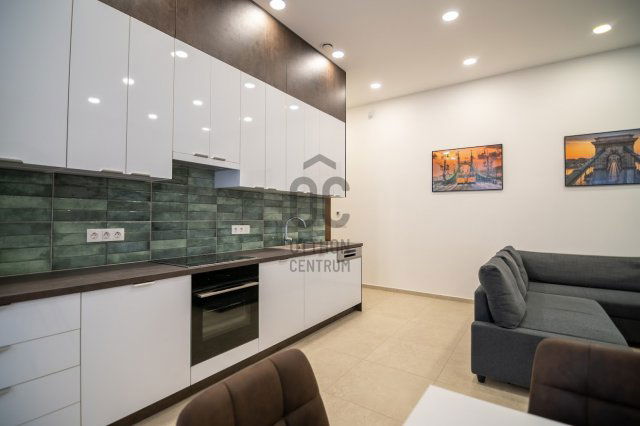 Eladó téglalakás, Budapesten, IX. kerületben 175 M Ft, 4 szobás