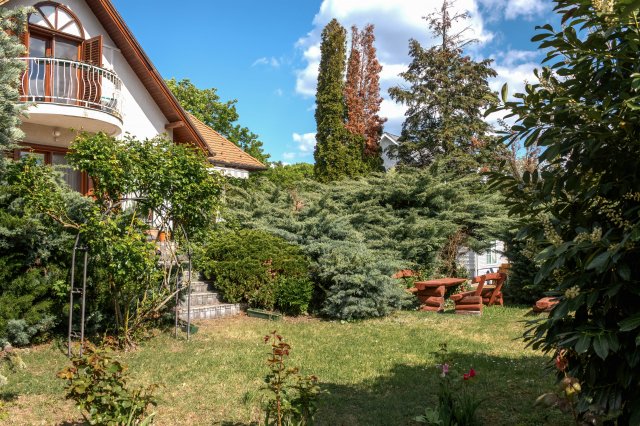 Eladó családi ház, Szentendrén, Sarkantyú utcában 219.9 M Ft