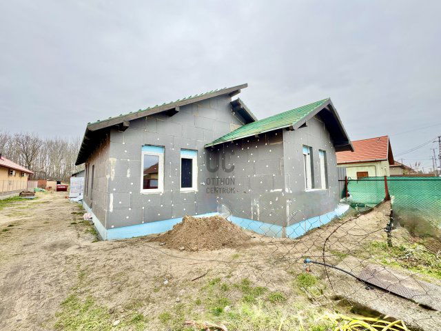 Eladó ikerház, Monoron 95 M Ft, 4 szobás / költözzbe.hu