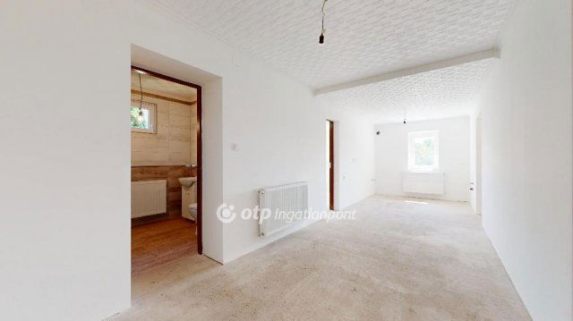 Eladó családi ház, Kálmánházán 34.75 M Ft, 2+1 szobás