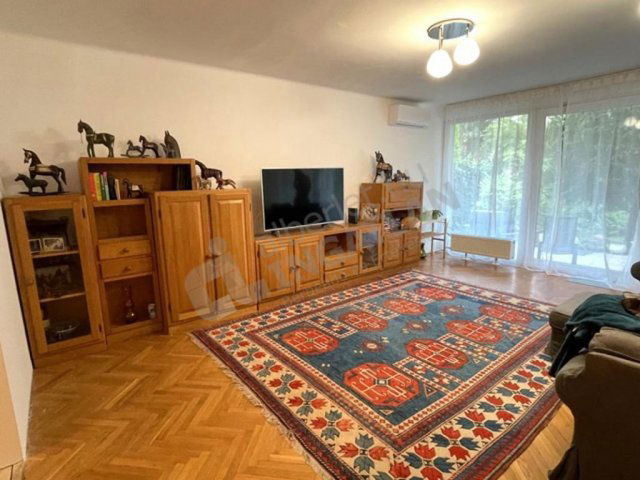 Kiadó ikerház, albérlet, Budapesten, II. kerületben, Csalán úton