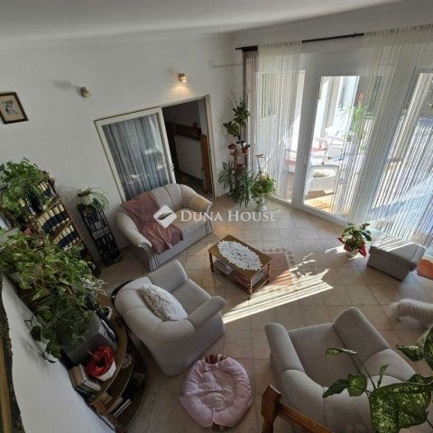 Eladó családi ház, Kecskeméten 125 M Ft, 5 szobás