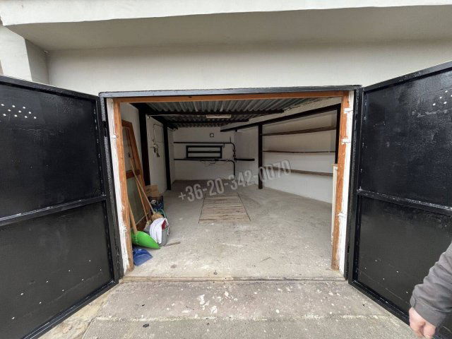 Eladó garázs, Dunaújvárosban 6.5 M Ft / költözzbe.hu