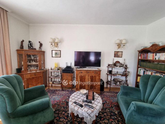 Eladó családi ház, Budapesten, II. kerületben 330 M Ft, 6 szobás