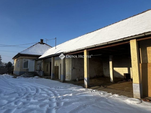 Eladó családi ház, Tápiószecsőn 41 M Ft, 4 szobás