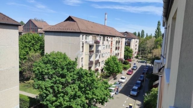 Eladó panellakás, Budapesten, III. kerületben 114.9 M Ft