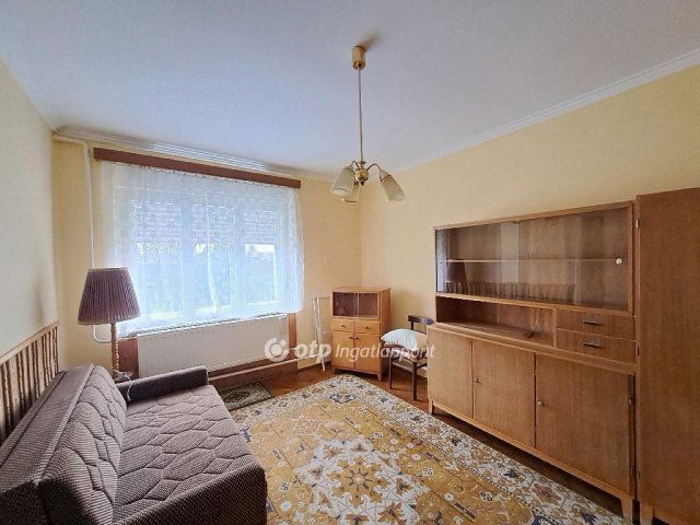 Eladó családi ház, Kisújszálláson 26.7 M Ft, 2 szobás