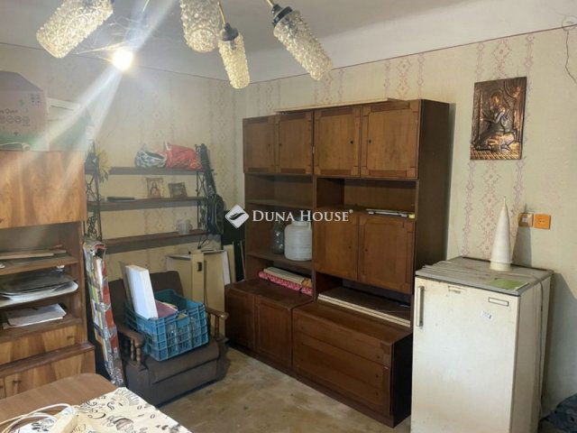 Eladó családi ház, Apagyon 13 M Ft, 2 szobás