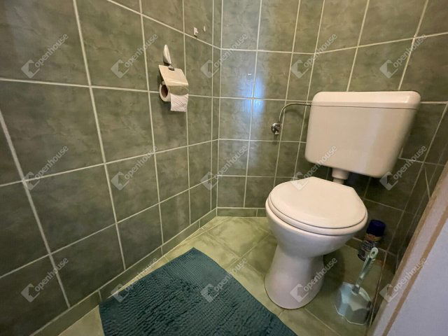 Eladó téglalakás, Tatabányán 89.9 M Ft, 4 szobás