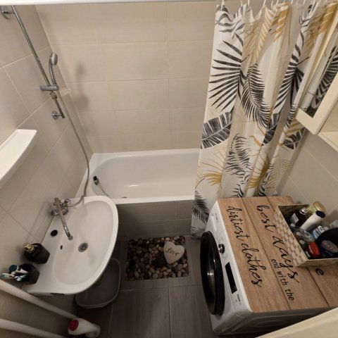 Eladó panellakás, Kecskeméten 52.9 M Ft, 2 szobás