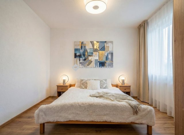 Eladó családi ház, Monoron 85.9 M Ft, 4 szobás