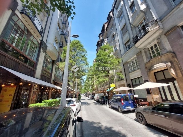 Eladó téglalakás, Budapesten, V. kerületben 341 M Ft, 4 szobás