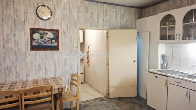 Eladó téglalakás, Budapesten, XXI. kerületben 39 M Ft, 1 szobás