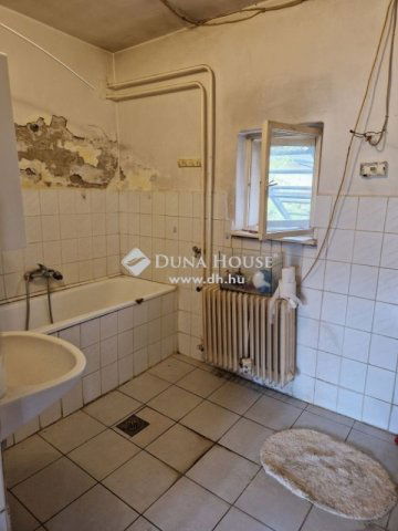 Eladó családi ház, Budapesten, XIX. kerületben 50 M Ft, 2 szobás