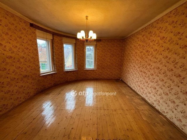 Eladó családi ház, Bükkszentkereszten 29.9 M Ft, 4 szobás