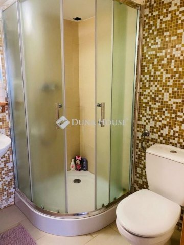 Kiadó téglalakás, albérlet, Budapesten, VI. kerületben