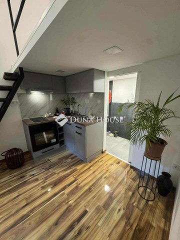 Eladó téglalakás, Budapesten, VIII. kerületben 37.6 M Ft