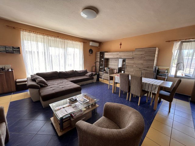 Eladó családi ház, Abonyban 89.9 M Ft, 3 szobás