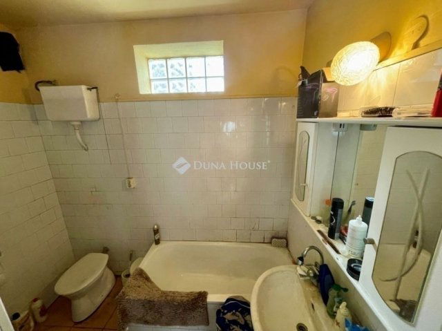 Eladó családi ház, Budapesten, XIV. kerületben 125 M Ft