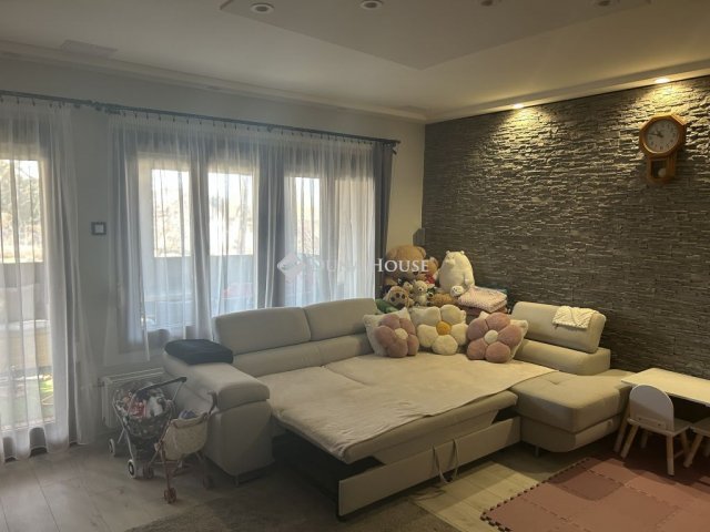 Eladó családi ház, Tolnán 94.5 M Ft, 4 szobás