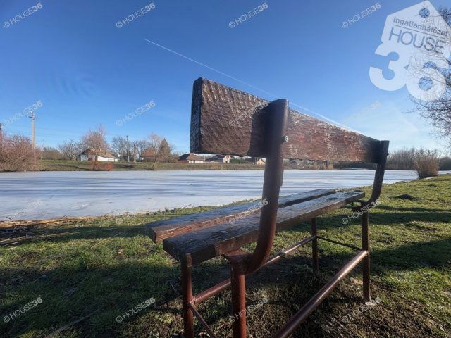 Eladó nyaraló, Tiszaugon 17.9 M Ft, 4 szobás