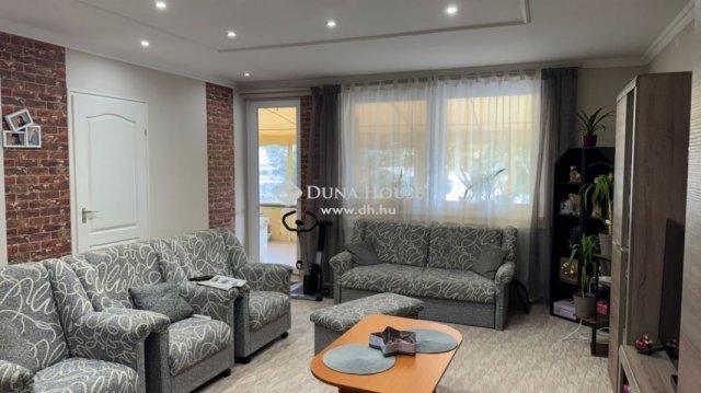 Eladó családi ház, Debrecenben 116.9 M Ft, 6 szobás