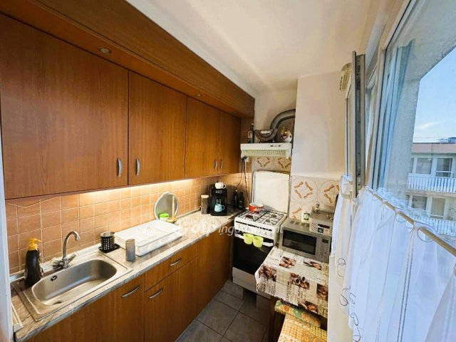 Eladó panellakás, Százhalombattán 59.9 M Ft, 2 szobás