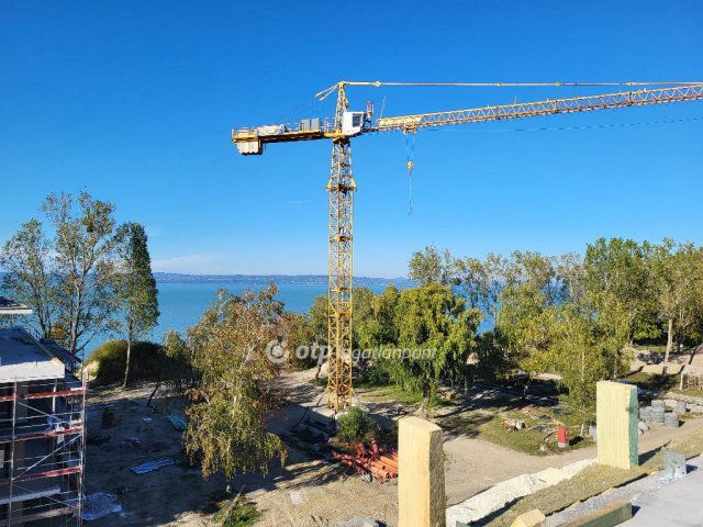 Eladó téglalakás, Balatonszemesen 88.713 M Ft, 1 szobás