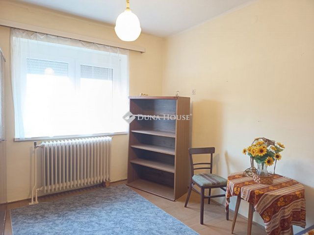 Eladó családi ház, Sopronban 77.9 M Ft, 4 szobás