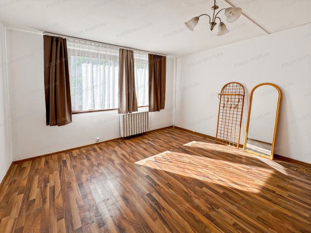 Kiadó panellakás, albérlet, Kecskeméten 100 E Ft / hó, 1 szobás