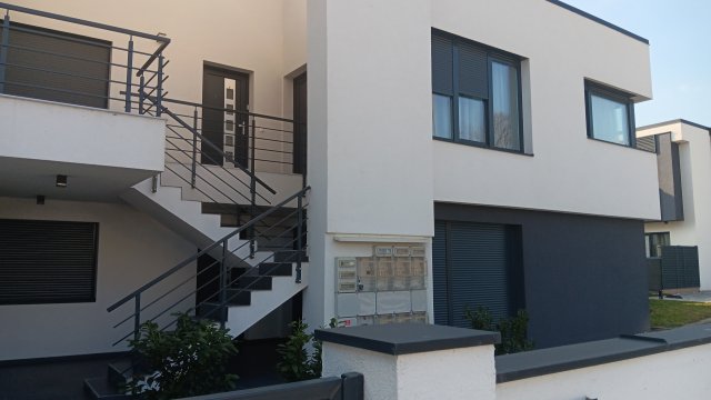 Eladó téglalakás, Siófokon 72.5 M Ft, 3 szobás