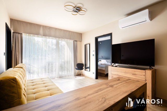 Eladó téglalakás, Balatonföldváron 68.99 M Ft, 2 szobás