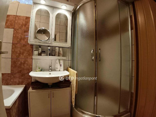 Eladó családi ház, Ráckevén 72.5 M Ft, 2+1 szobás