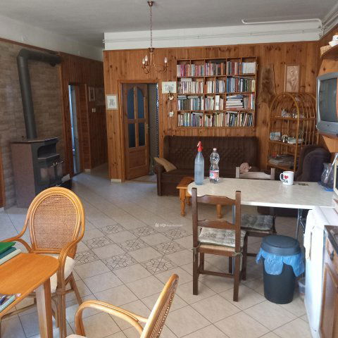 Eladó családi ház, Berzencén 40 M Ft, 5 szobás