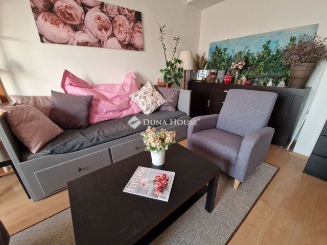 Eladó téglalakás, Budapesten, IV. kerületben 54.5 M Ft, 1 szobás