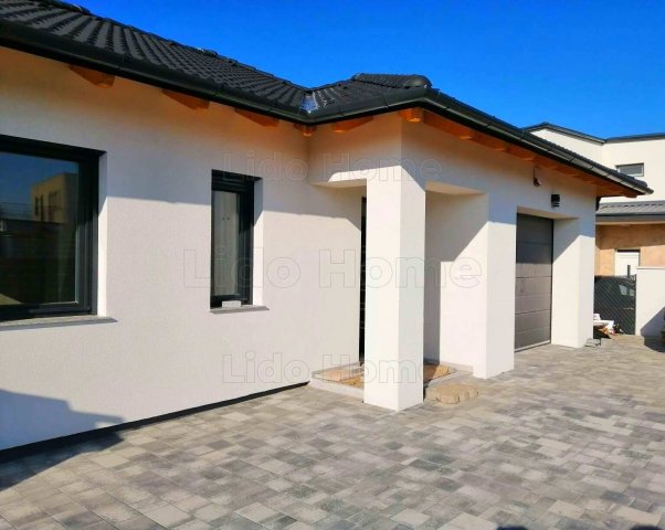Eladó családi ház, Siófokon 172.99 M Ft, 4 szobás