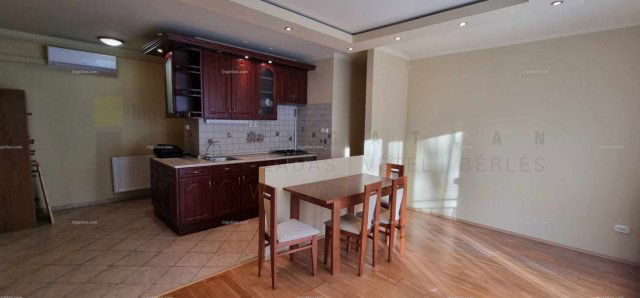 Kiadó téglalakás, albérlet, Szegeden 180 E Ft / hó, 1+1 szobás