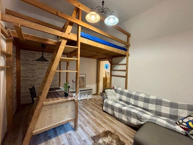 Eladó téglalakás, Budapesten, VII. kerületben 44.9 M Ft