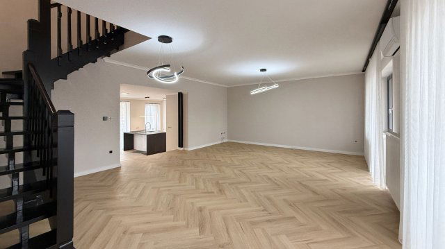Kiadó családi ház, albérlet, Debrecenben 880 E Ft / hó