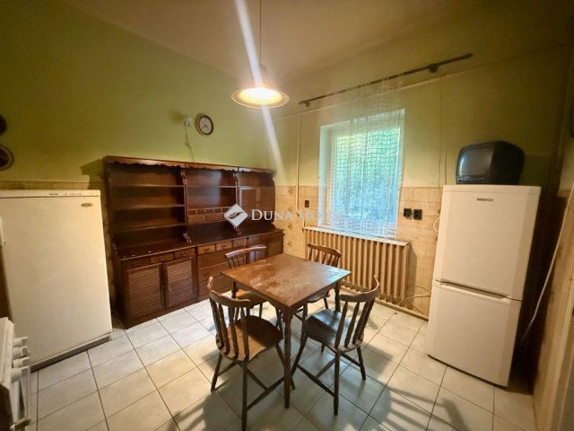 Eladó családi ház, Sárbogárdon 34.9 M Ft, 3 szobás