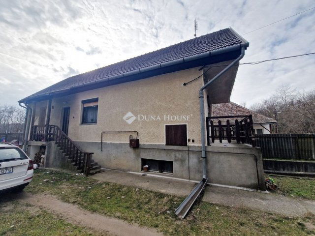 Eladó családi ház, Nyáregyházán 57.8 M Ft, 4 szobás
