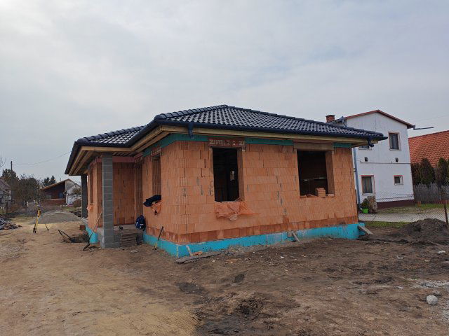 Eladó családi ház, Cegléden 77 M Ft, 3 szobás