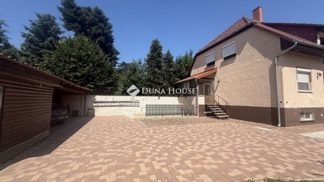 Eladó családi ház, Bükön 87.5 M Ft, 7 szobás